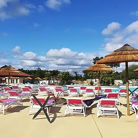 Confortable A + Piscine Holiday home Gastes