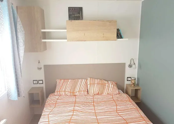 Hébergement de vacances Confortable à + Piscine *