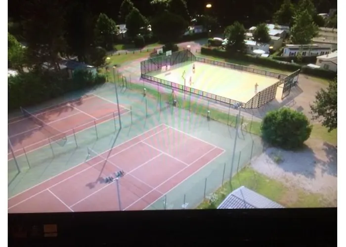 Hébergement de vacances Confortable à + Piscine Gastes